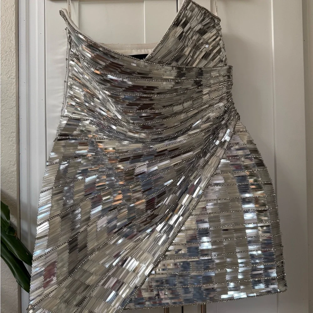 Retrofete Silver Sequin Women's ‘Aura’ Mini Dress - Picture 4 of 9